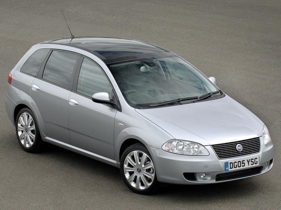  Fiat Croma 2005 года  (UK) (фото 10 из 16)